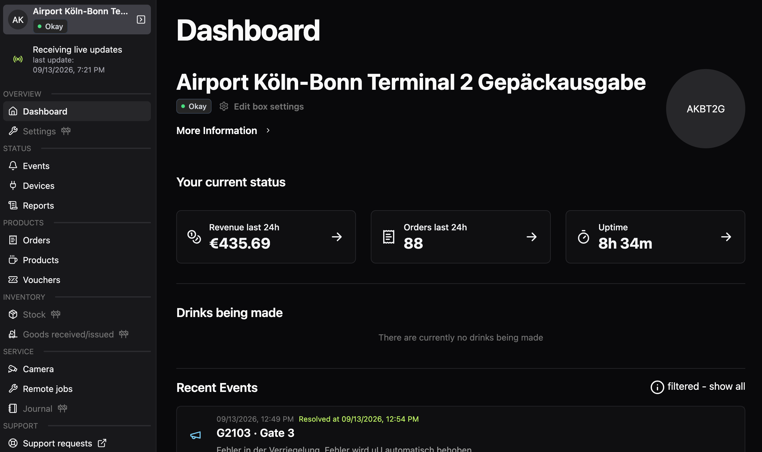connect.myapp.cafe dashboard with live box status, key figures, and recent events